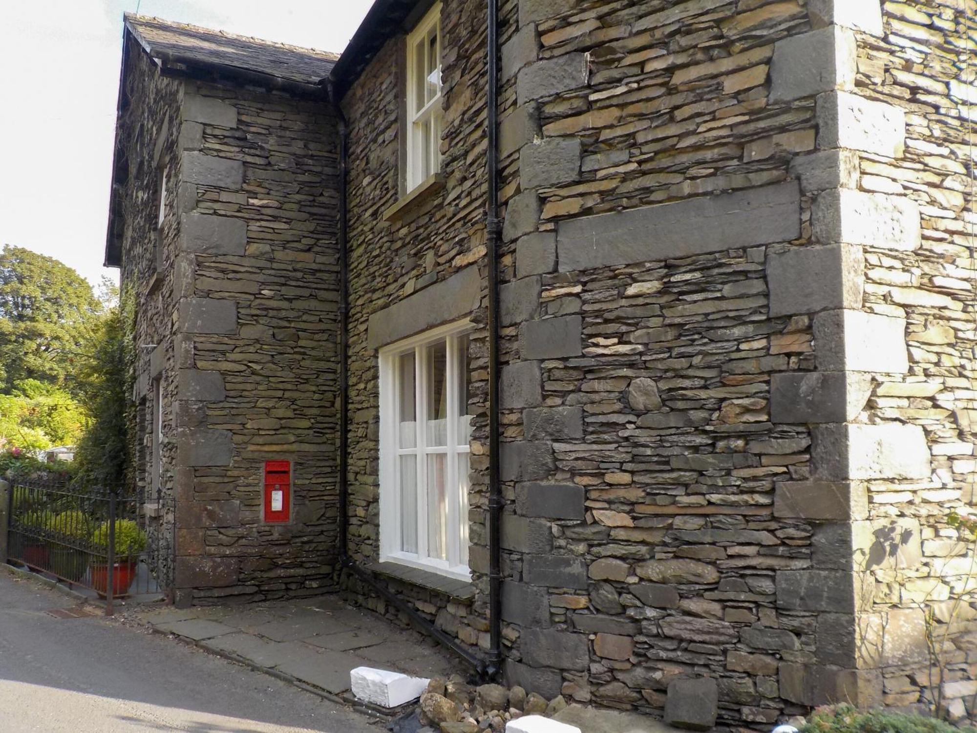 Letterbox Cottage ニア・ソーリー エクステリア 写真